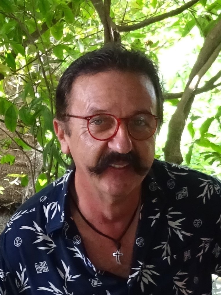 //www.ricefieldlodge.com/files/images/about/martin.jpg